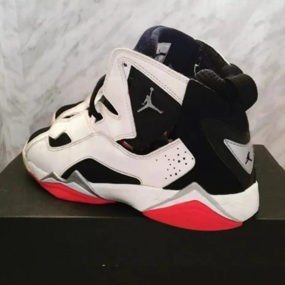 Nike Air Jordan True Flight GS 5.5Y women's sz 7 Wolf Black White Shoes 342774 - Picture 4 of 6